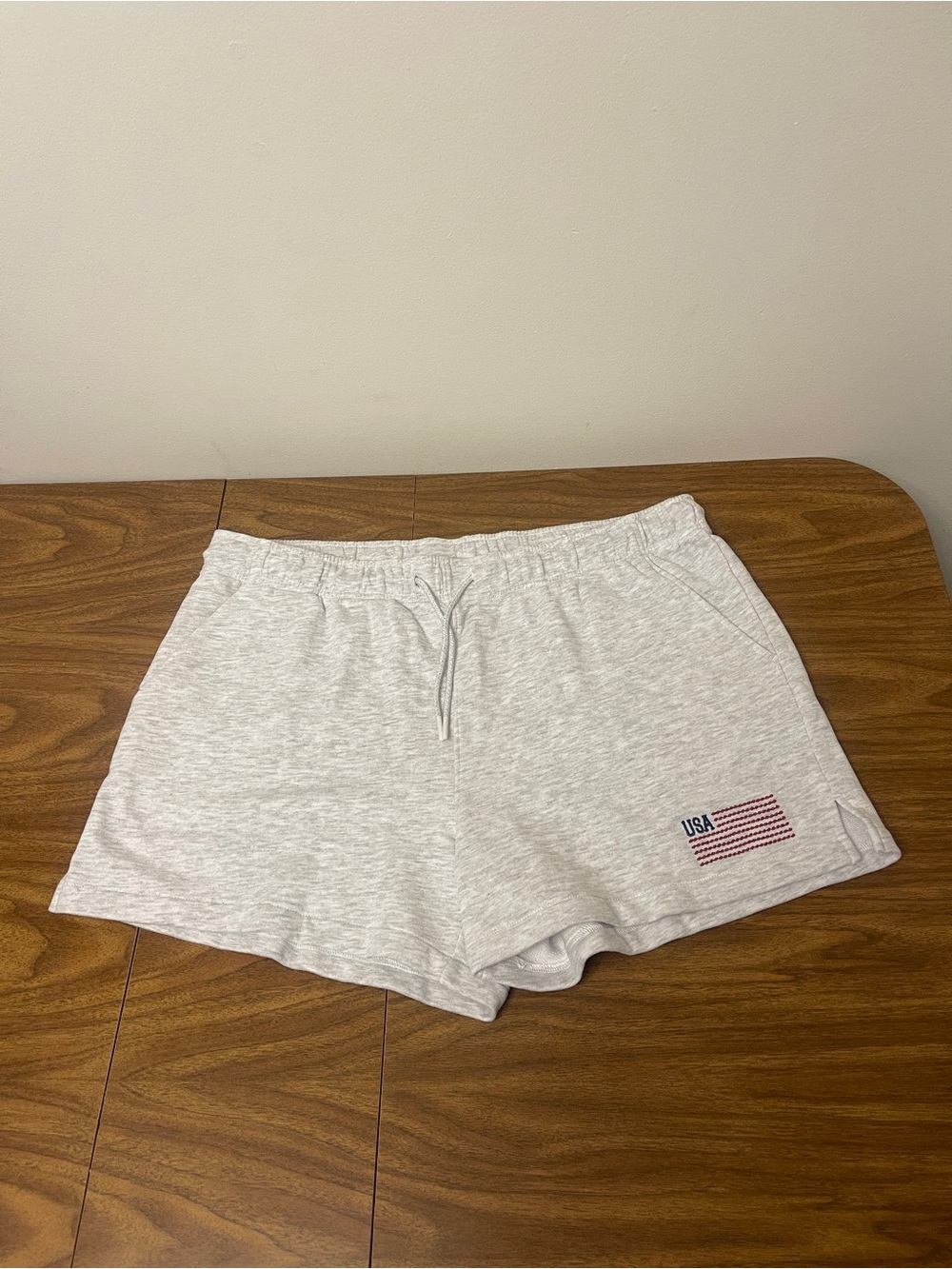 NWT Grey Heather French Terry Sweat Shorts with Patriotic Embroidered USA Flag